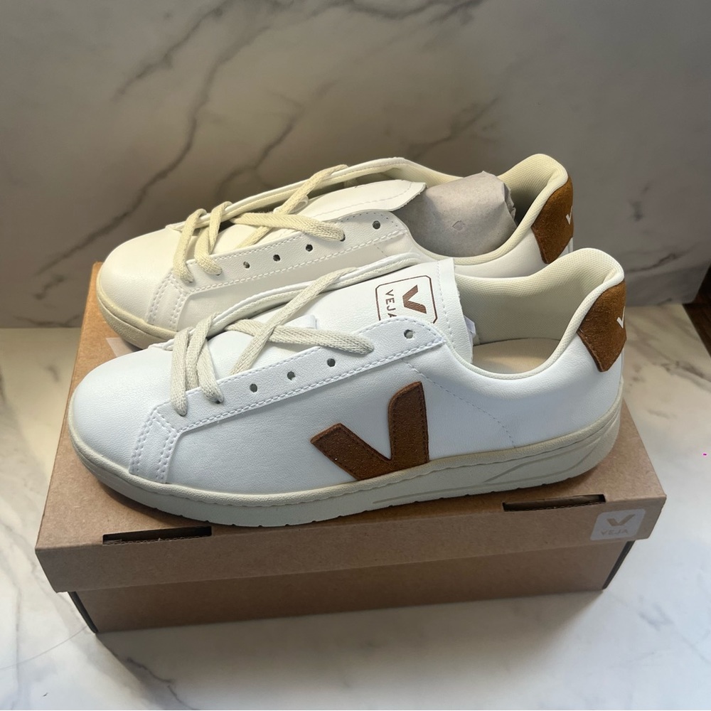 Veja Sneakers in White Camel
